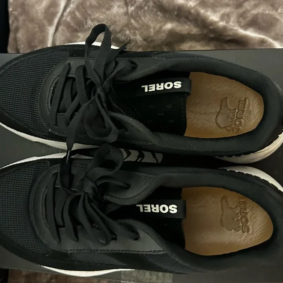 Sorel Women’s kinetic impact two wonder lace Black Sneakers - Picture 1 of 5